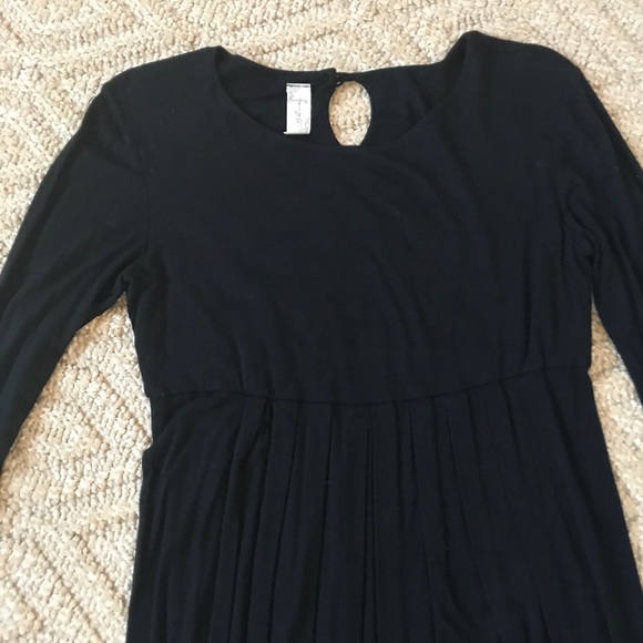 LBD! Easy Jersey material! Perfect! - Picture 2 of 2